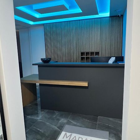 Madamik Apartments Bijela Zewnętrze zdjęcie