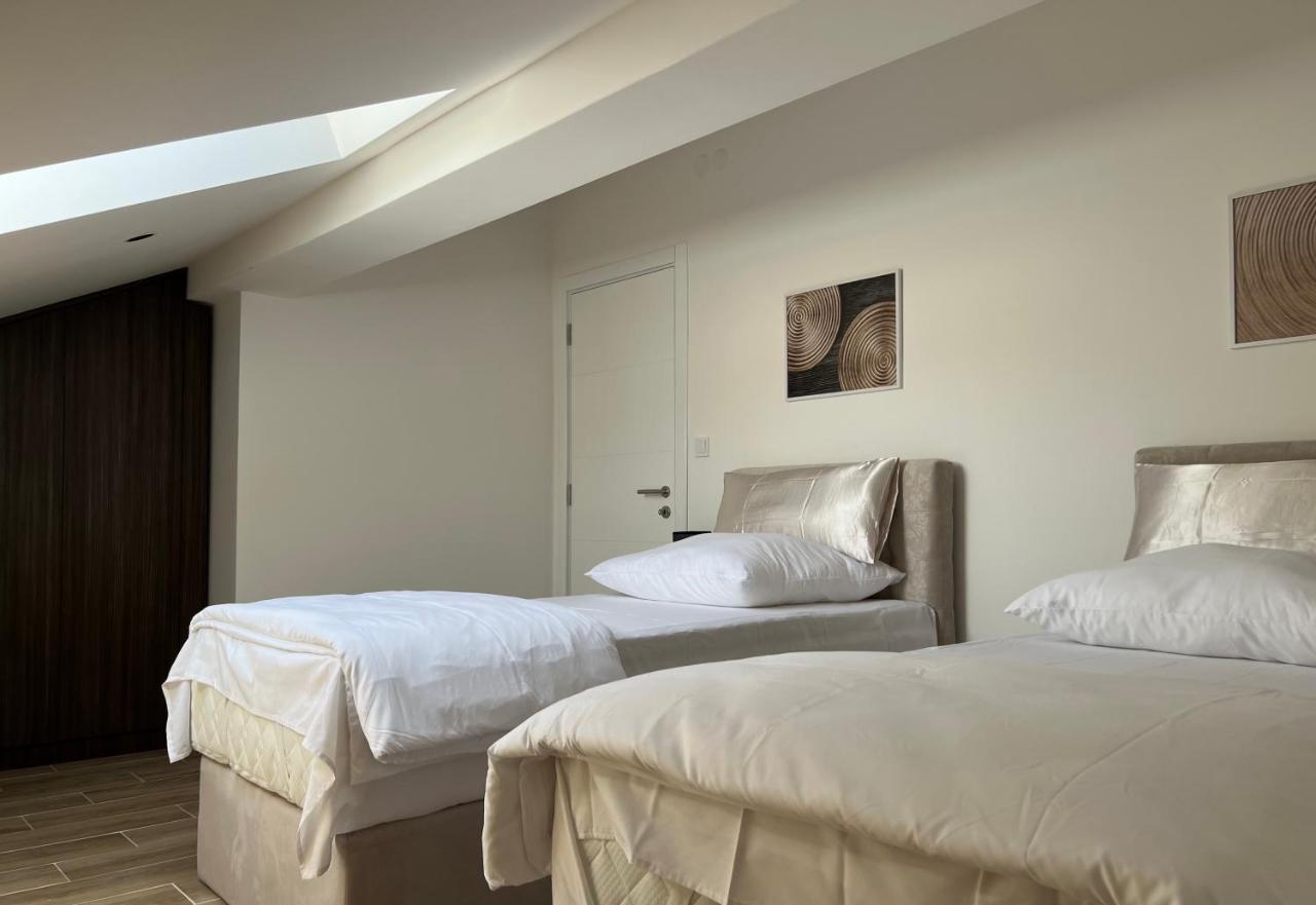 Madamik Apartments Bijela Zewnętrze zdjęcie